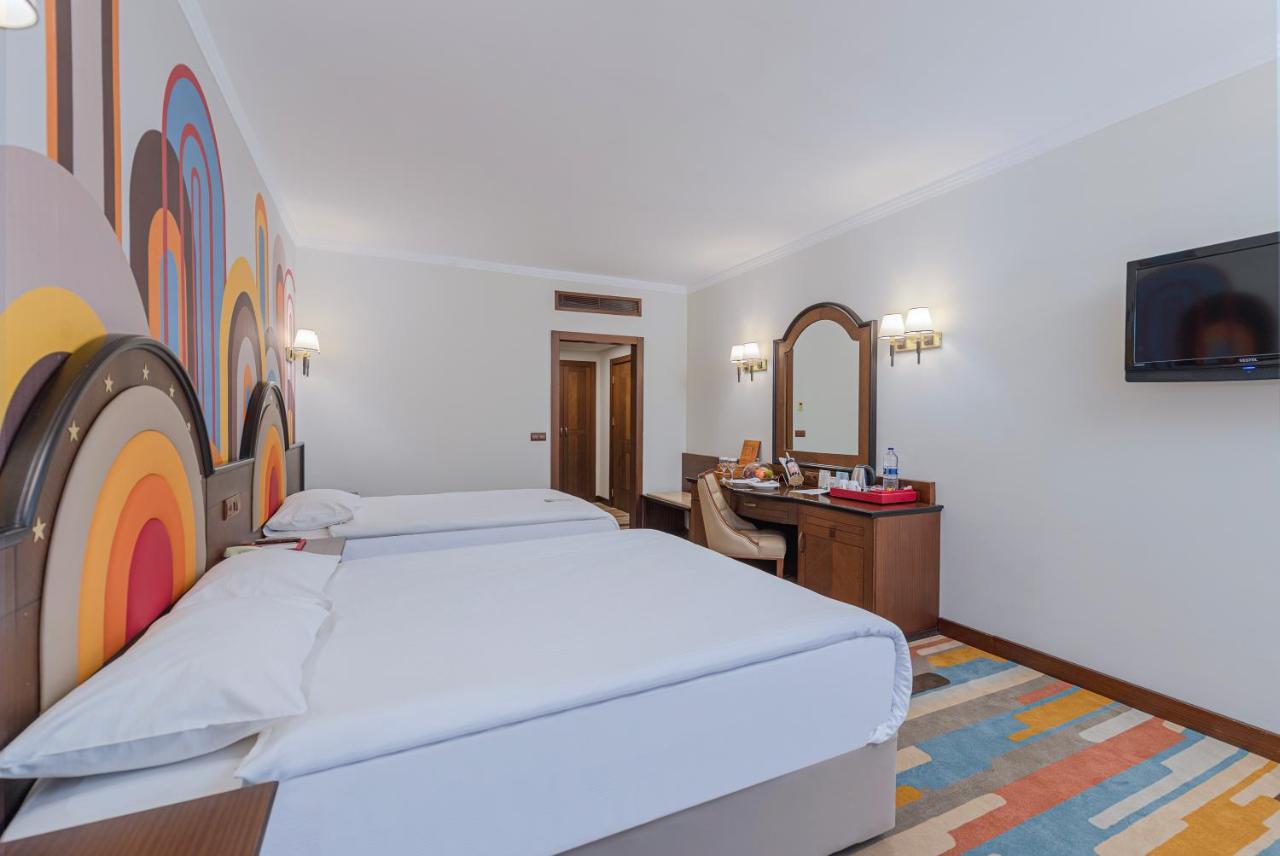 منتجع هارينغتون أنطاليا المظهر الخارجي الصورة A room at the hotel